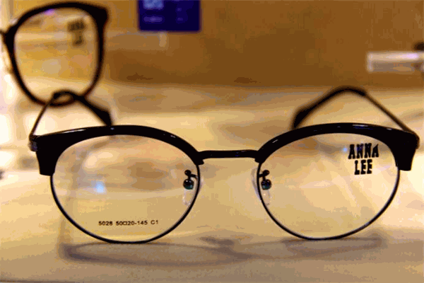 百秀眼镜